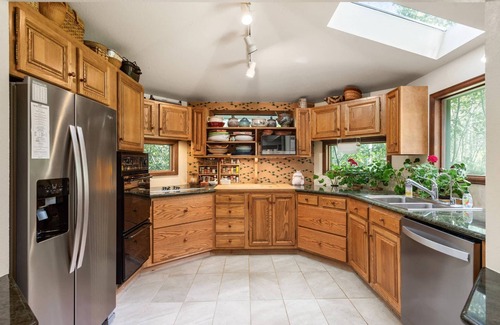 Aspen House | Big Savings, More Nights! 15% off 3 night stays thru Dec 14