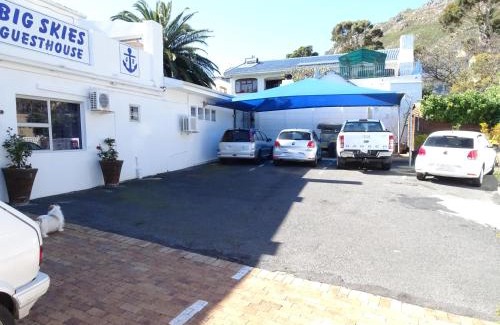 Gordons Bay Central House | Big Skies Guesthouse