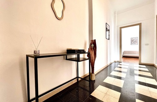 Acquabella Apartment | BIG Suite Goldoni [Duomo-M4 Lin Airport]
