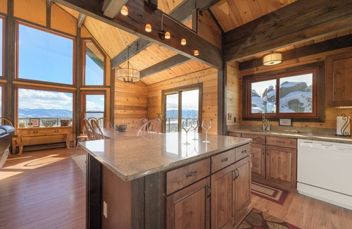 Winter Park Highlands House | BIG Views 4 Bed Home, Pet Friendly + Hot Tub!