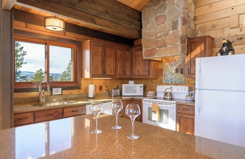 Winter Park Highlands House | BIG Views 4 Bed Home, Pet Friendly + Hot Tub!
