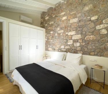 Kerameikos House | Bigtrel Athens