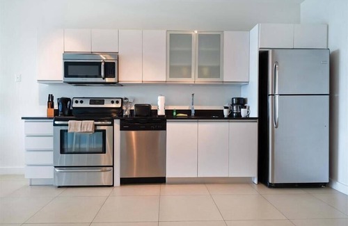 North Beach Apartment | Bike Along Miami Sea-side Views | Direct Ocean View & Beach Access