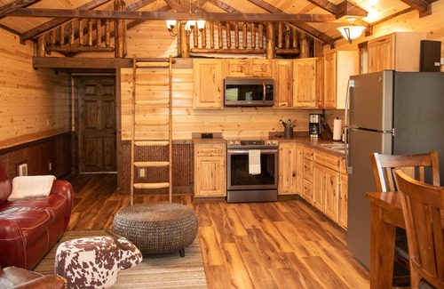 Big Timber House | Billy Creek Cabin- Access to 6,000+ acre ranch!