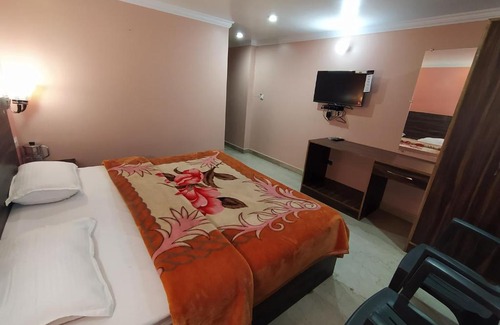 The Mall Road House | Bindra's Grace Homestay, Mussoorie