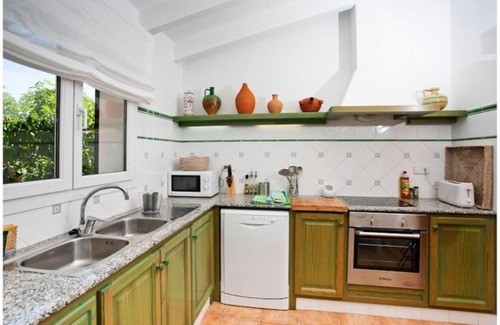 Binibequer Vell Villa | BINI CEL for 6 pax Heated Pool on request