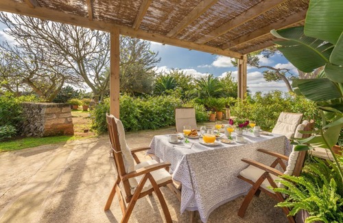 Ferreries Villa | Binimasso Menorca - Six Bedroom Villa, Sleeps 12