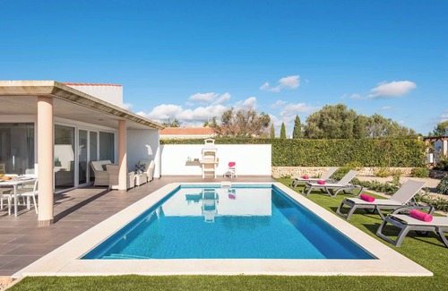 Binidali Villa | Binirubi - Very Close to the Beach with Private Pool, Table Tennis & Garden