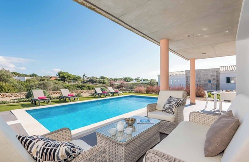 Binidali Villa | Binirubi - Very Close to the Beach with Private Pool, Table Tennis & Garden