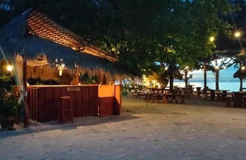 Berakit Cabin | Bintan Brzee Beach in Bintan Island - Bungalow 1