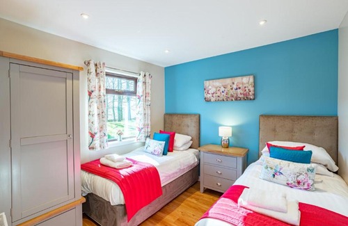 Newton Stewart Cabin | Birch Lodge