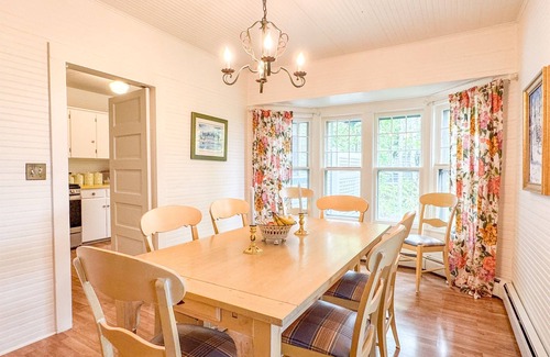 Roaring Brook Cottage | Birchgate – Historic Bluffside Cottage with Panoramic Bay Views
