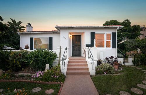 La Jolla House | Bird Rock, La Jolla Whitewater with AC