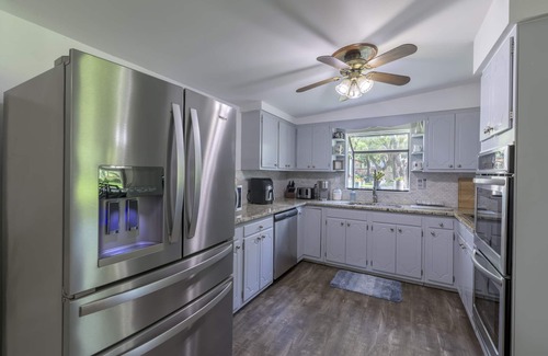 Freeport House | Birdsong Cottage, Freeport