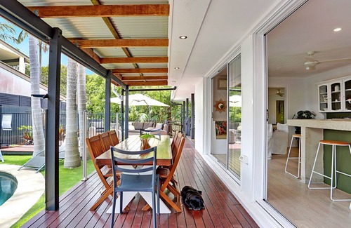 Sunrise Beach House | Birdsong - Tree Surroundings, Walk To Beach & Cafe