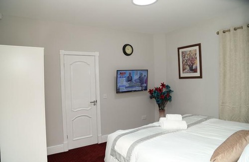 Birmingham City Centre Apartment | Birmingham Central Station Apartment (Flat 2)