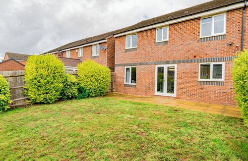 Birmingham House | Birmingham Stay Free Parking for Families Travellers Professionals M6
