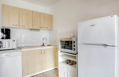 Biscarrosse Plage Apartment | Biscarrosse Beach Duplex for 6 with Garden, 50m from Ocean
