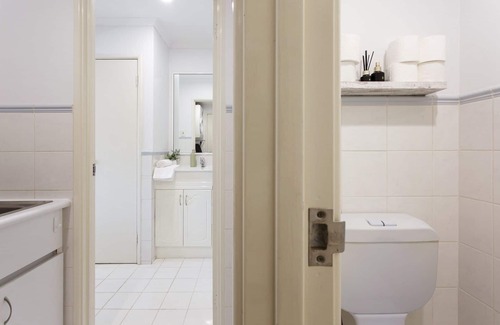 South Fremantle Apartment | Biscuit Factory: 2 BR, 1 BA Apartment in South Fremantle, Sleeps 4