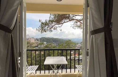 Baguio Condo | Bismillah - Cozy 2-bedroom condo with WiFi, fitness room in welcoming Baguio