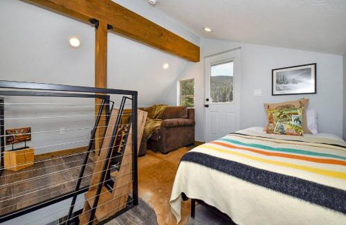 Lake George House | Bison View Cabin at Bison Peak Lodge