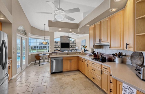 Punta Gorda House | BJC1417 Summary: Loca