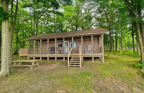 Lupton Cabin | Black Bear Lodge with Lake View