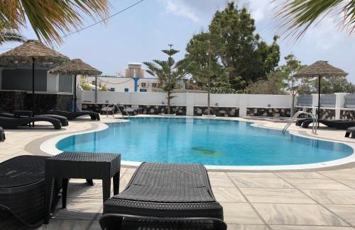Perivolos Hotel | Black Coast Santorini