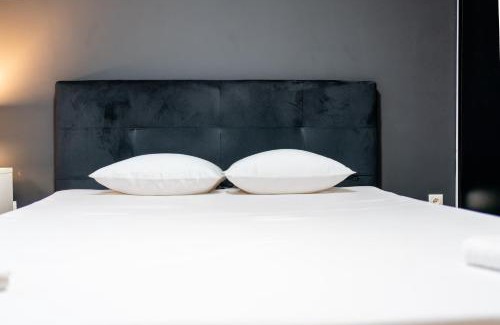 Pipera Apartment | BLACK Home Pipera - Parking and Self Check-in