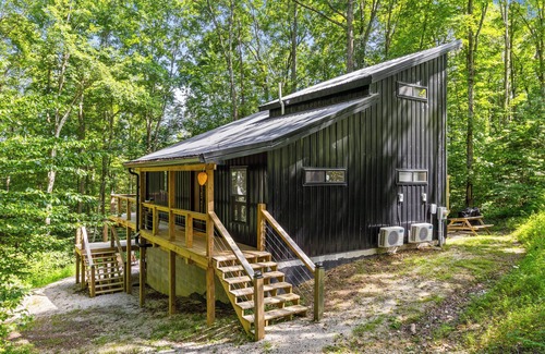 Rogers Cabin | Black Pearl ~ A creative new space near the Gorge Underground!