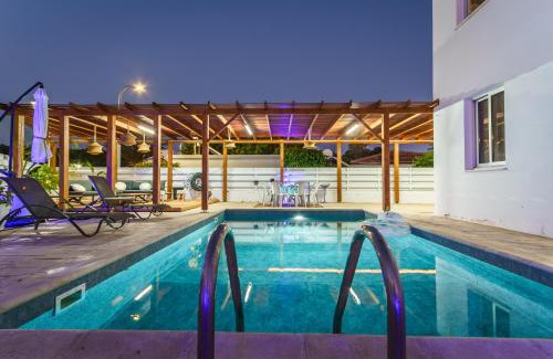 Pervolia Villa | Black Swan Villa
