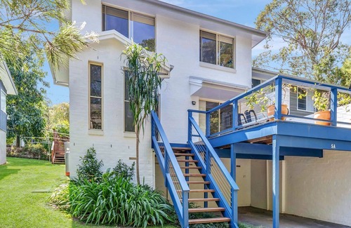 Hyams Beach House | Black Wattle at Hyams Beach