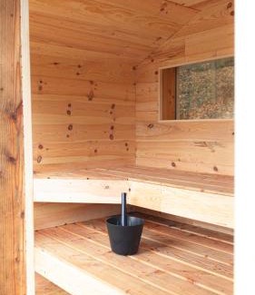 Gif-sur-Yvette Apartment | Black & White Suite & SPA - Sauna & Jacuzzi