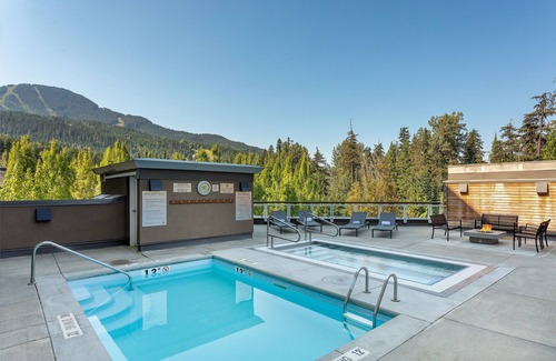 Blackcomb Apartment | Blackcomb Base Condo, Ski-In, Pool, Hot Tub, Gym