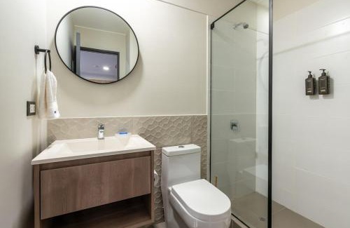 Country Club Apartment | Blackwood 1BR by Geko