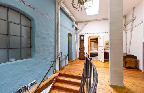 Muritz Apartment | Blauregen- Stilvolle Maisonette im historischen Speicher für bis zu 8 Personen
