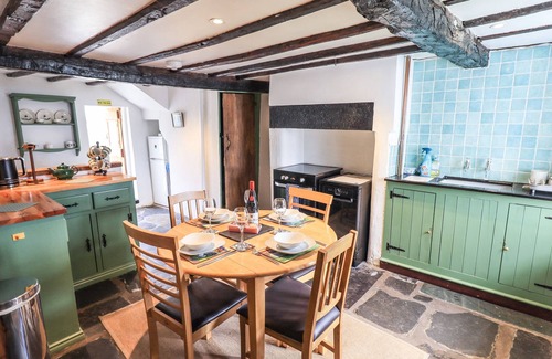 Threlkeld Cottage | BLEASE GARTH, pet friendly, character holiday cottage in Threlkeld