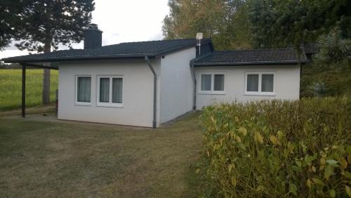 Biersdorf am See House | Blick in die Südeifel