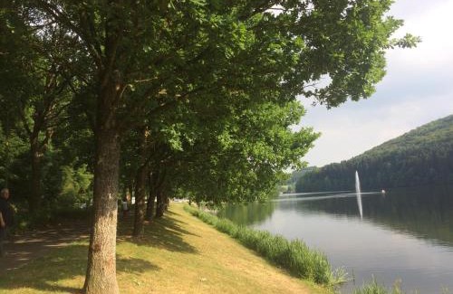 Biersdorf am See House | Blick in die Südeifel