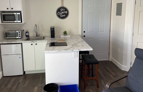 King's Point House | Bliss by da Bay Deluxe suite 4