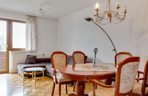 Ulrichsberg Villa | Blissful Apartment in Ulrichsberg with a view