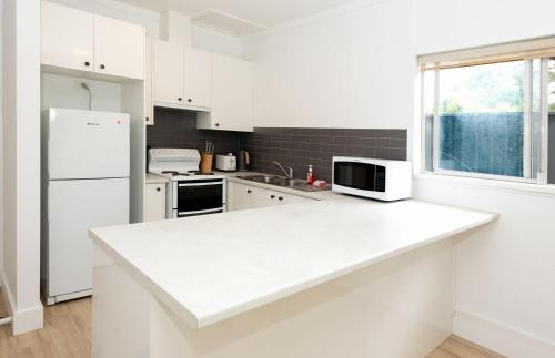Broulee Apartment | Blissful Beachfront Apartment Broulee