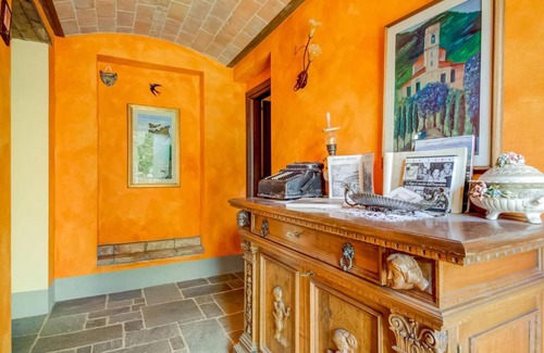 Santa Croce sull'Arno House | Blissful Villa with Terrace Garden Garden Furniture