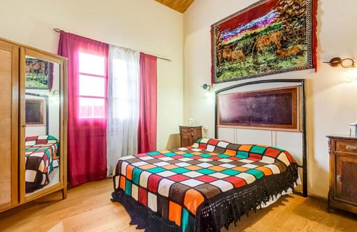 Santa Croce sull'Arno House | Blissful Villa with Terrace Garden Garden Furniture