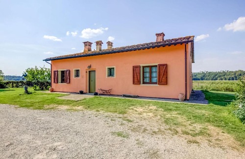 Santa Croce sull'Arno House | Blissful Villa with Terrace Garden Garden Furniture