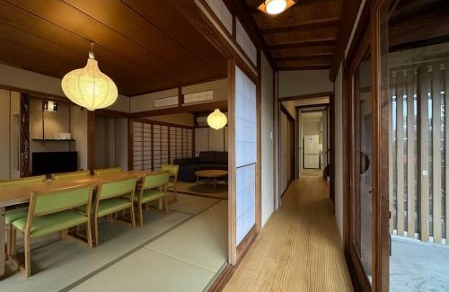 Hatsukaichi House | bLOCAL Itsuki - Charming Private House in Miyajimaguchi Near Itsukushima Shrine Upto 18 ppl