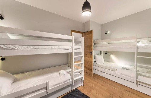 Praranger Ski Chalet | Blom Residence - Chalets for 12 People