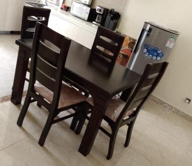 Karen Apartment | Blonch's Airbnbs