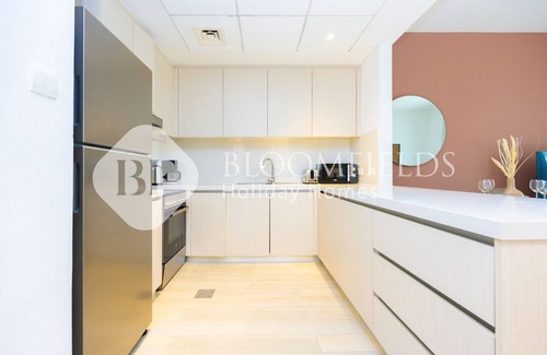 Abu Dhabi Apartment | Bloomfields Royal 2Br Water edge