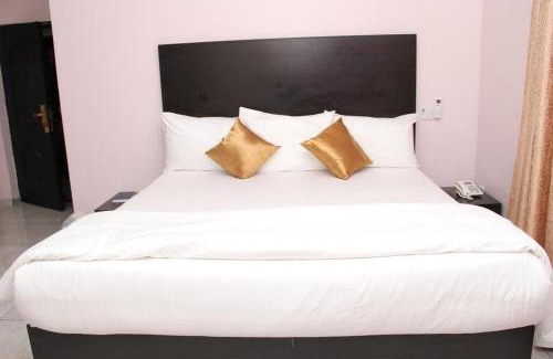 Port Harcourt Cabin | Blooms Spot Hotel - Self Service Apartment
